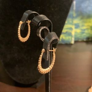 14 karat gold, earrings, 1.56.